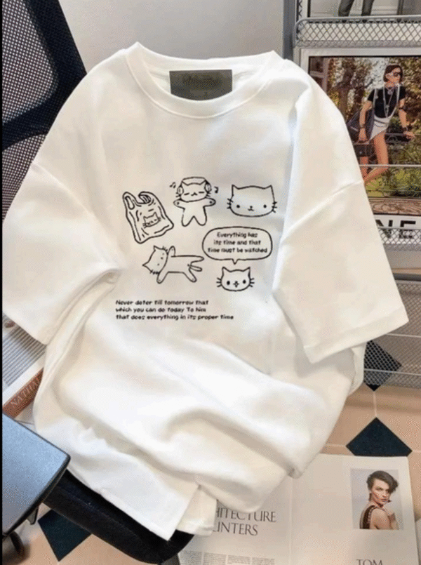 Sketched Cats Oversized Unisex Tshirt