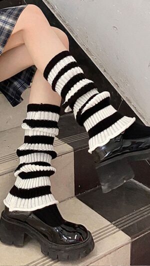 Striped Pattern Leg Warmers (1) Striped Leg Warmers - Black & White
