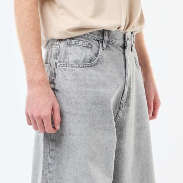 Baggy Gray Jeans