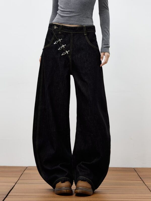Chinese Style Asymmetric Metal-Clasp Jeans