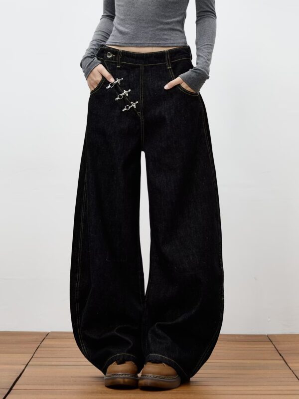 Chinese Style Asymmetric Metal-Clasp Jeans