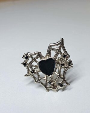 received_2380419415782925 Spider Heart Ring