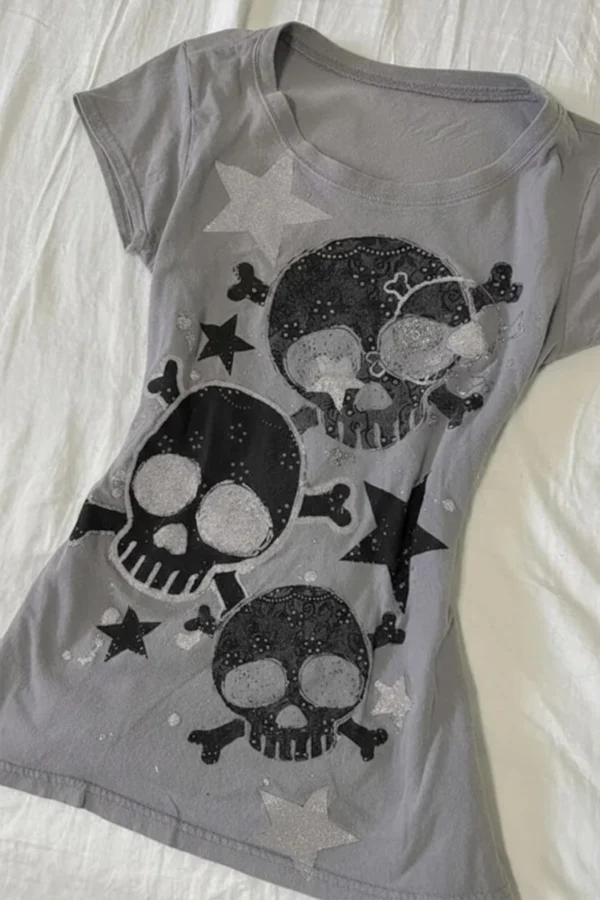 Gray Skull Silver Stars Short Sleeve Crop