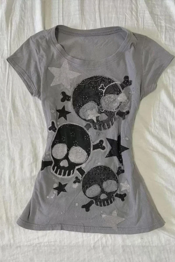 Gray Skull Silver Stars Short Sleeve Crop
